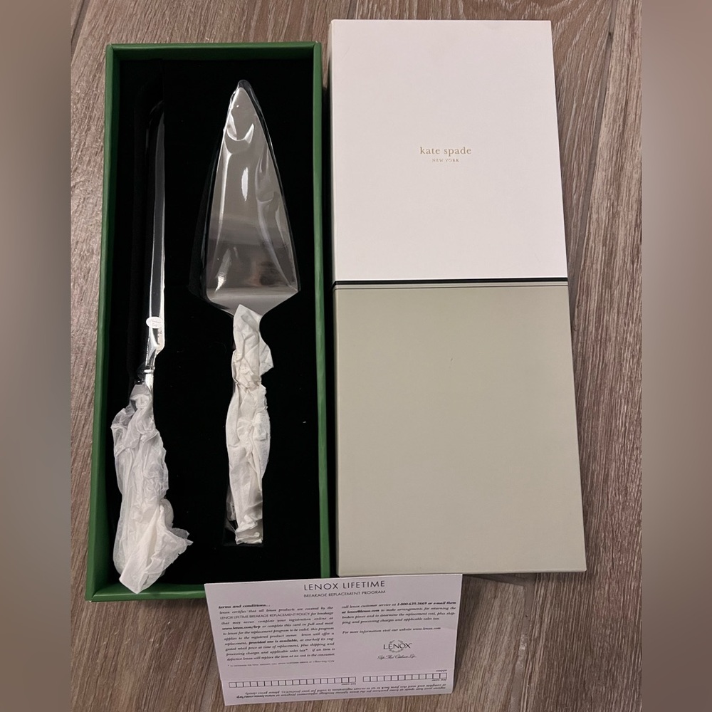 Katie Spade knife set